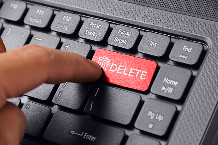  red delete button on keyboard